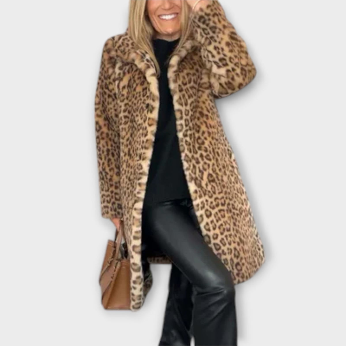 Amara – Kabát s leopardím vzorom